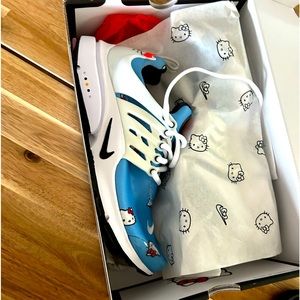 I’m selling my never before used hello kitty tennis shoes.